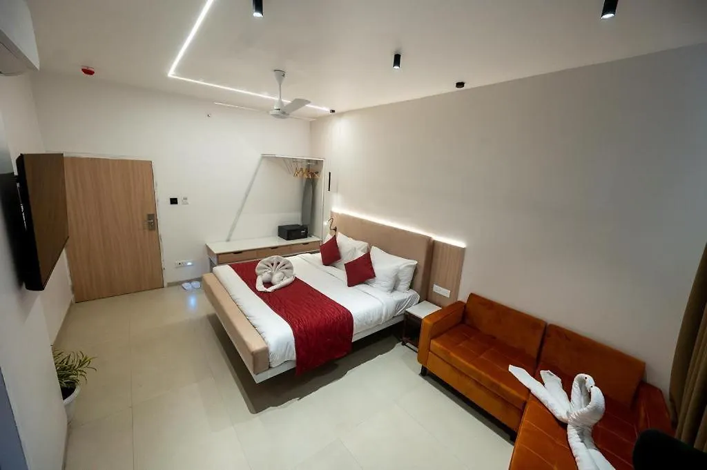 ***  Hotel Banaras Grand Varanasi India